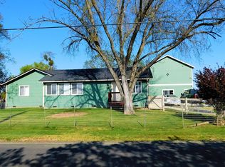 6598 Truax Rd, Central Pt, OR 97502