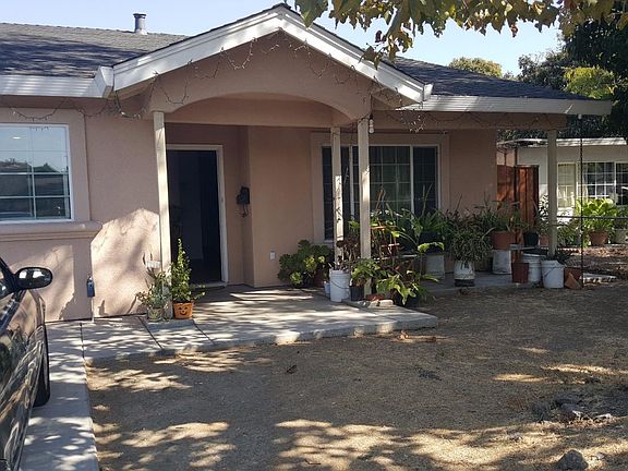2nd image of 10330 Serrano Ave