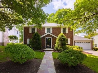 61 Woodlawn Dr, Newton, MA 02467