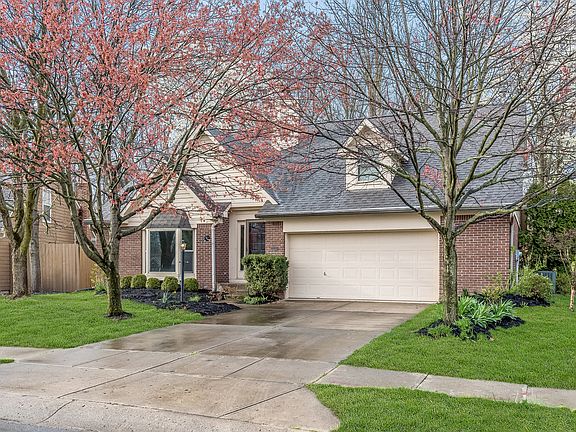 3rd image of 7036 Breckenridge Dr