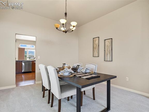 5th image of 395 Sedona Dr