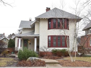 3258 N Summit Ave, Milwaukee, WI 53211