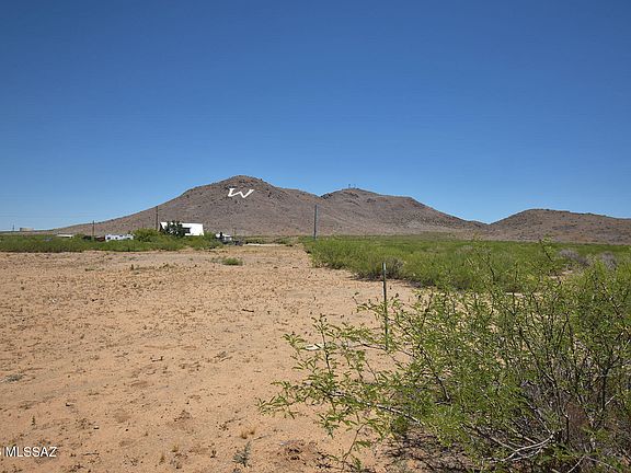 2nd image of N Roundup Rd #426