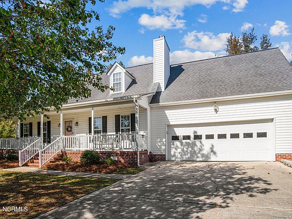 2nd image of 895 Ray Crawford Drive