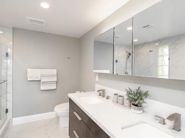 2939 Leeward Ave #509 — Photo 7