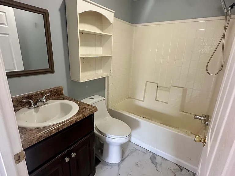 4108 Bonfield Rd — Photo 13