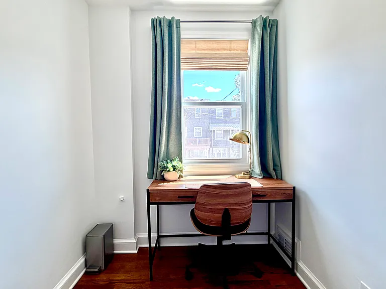 1781 Lyman Pl NE — Photo 17