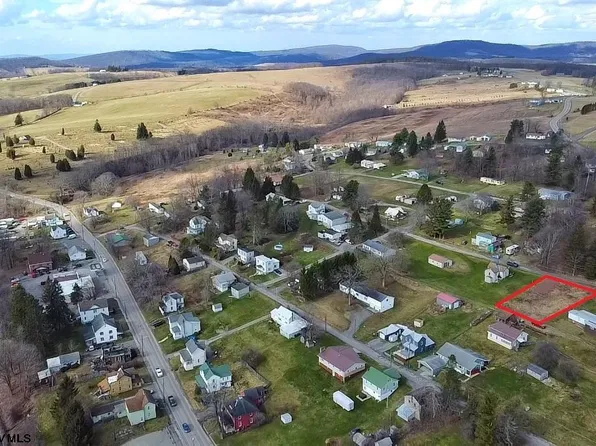 Freeland Ave, Terra Alta, WV 26764