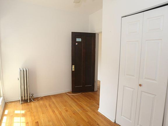 2nd image of 1924 W Winona St #V3