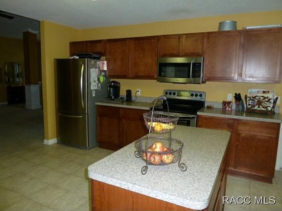 5th image of 9 Dahlia Ct N