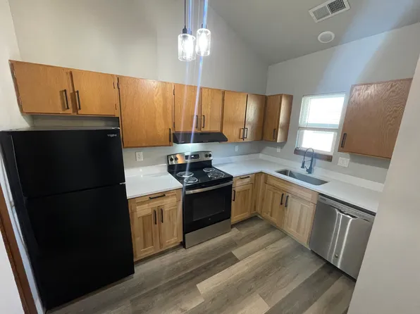 1017 Natalie Dr APT B, Lawrence, KS 66046