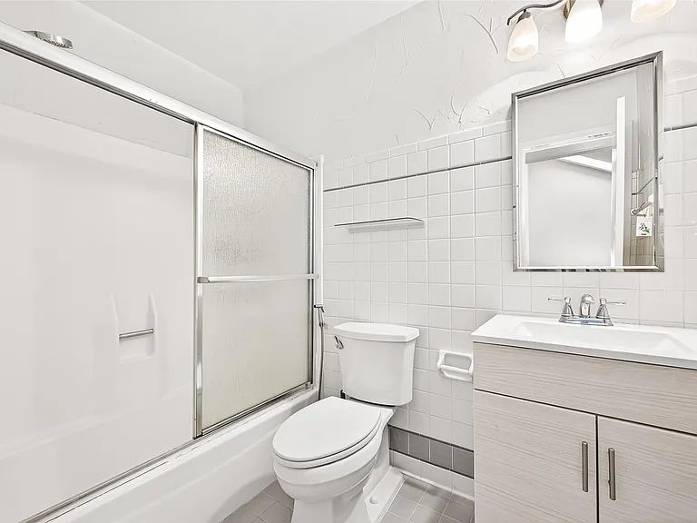 11677 Village Place Dr — Photo 35