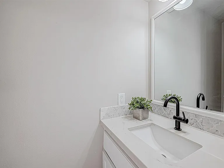 3102 Glenn Lakes Ln — Photo 16
