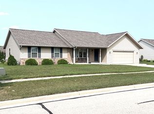 324 Southern Star Ln, De Pere, WI 54115