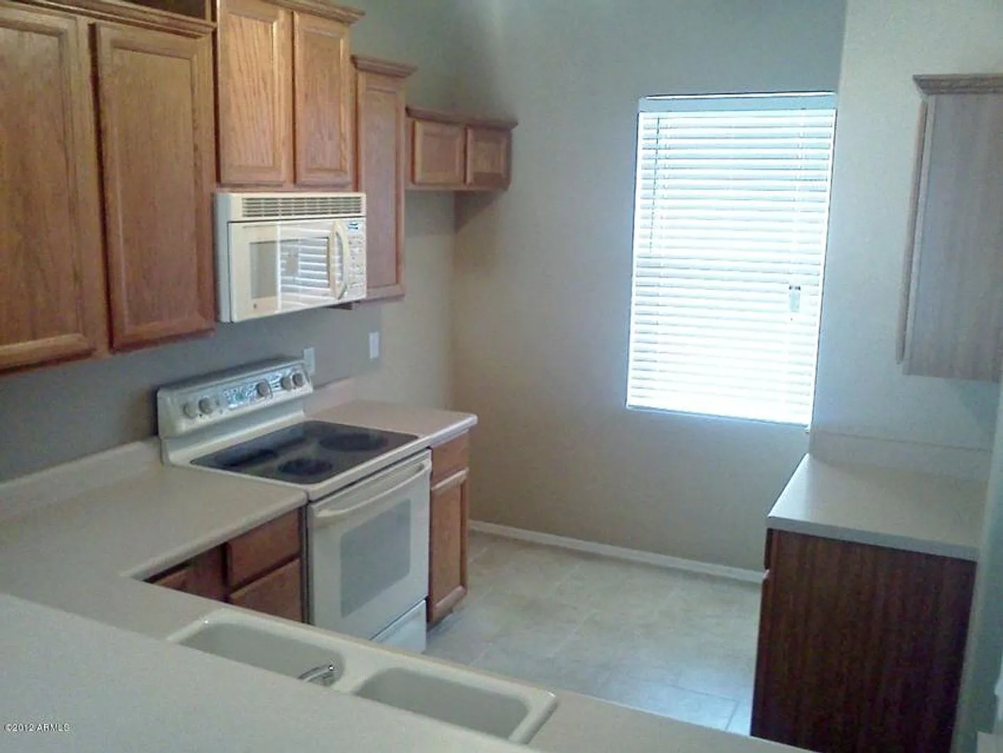 3 bedroom 2 bath home in East Mesa! — Photo 2