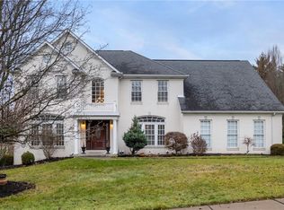312 Blackheath Dr, Pittsburgh, PA 15205