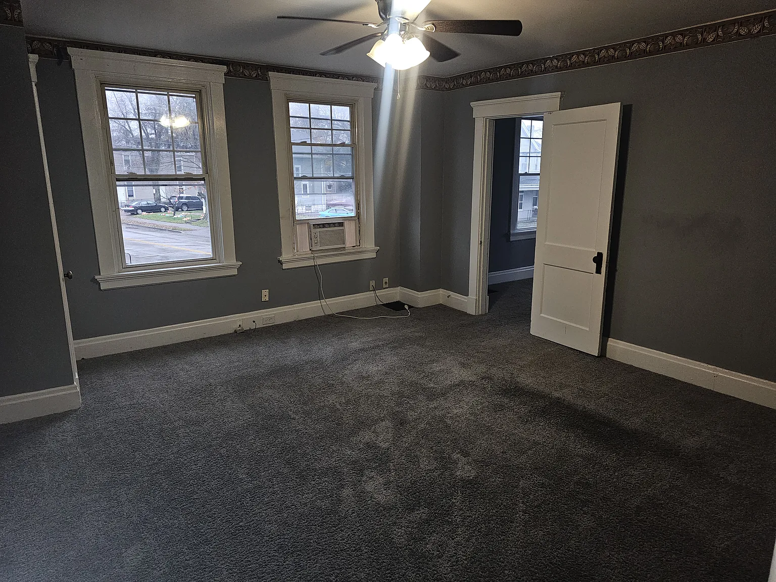 2 bed, $1,200 — Photo 4