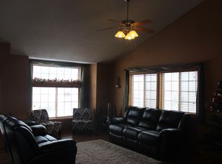 1318 Sweeting Ln, Coralville, IA 52241