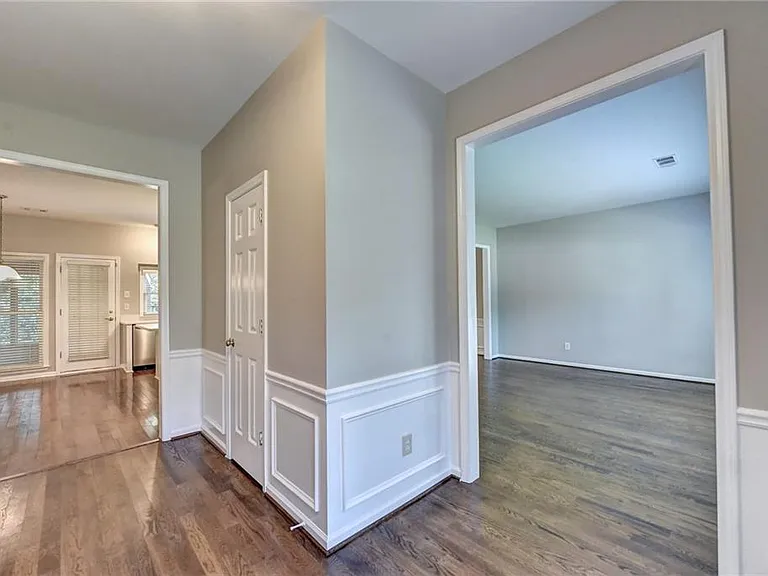 7470 Brookwood Way — Photo 5