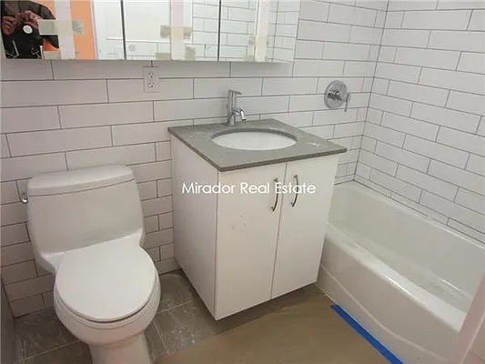 Rented by Mirador Real Estate | media 7