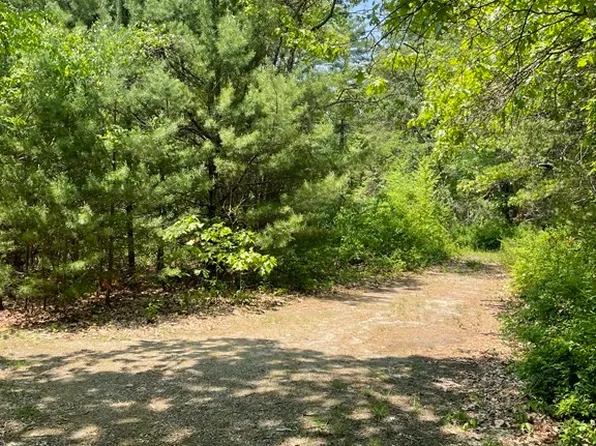 237 Chestnut Hill Rd, Millville, MA 01529