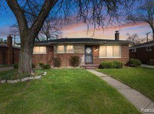 23630 Church St, Oak Park, MI 48237