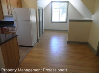 728 SW J St, Grants Pass, OR 97526