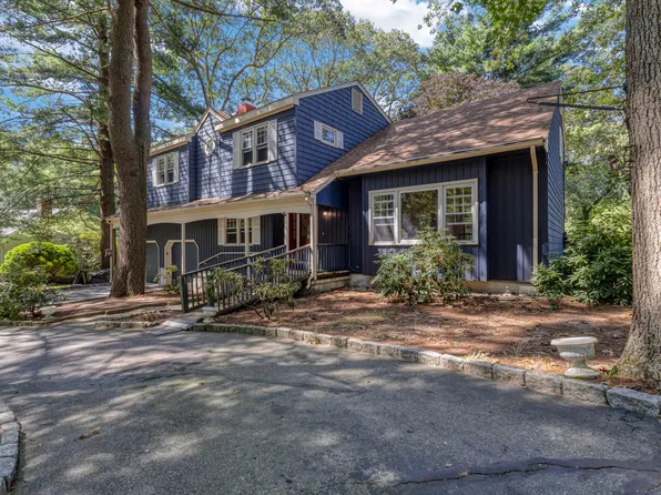 28 Eagle Ridge Drive, Ledyard, CT 06335