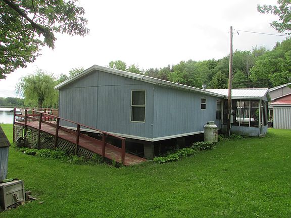 5th image of 438 Krise Dr
