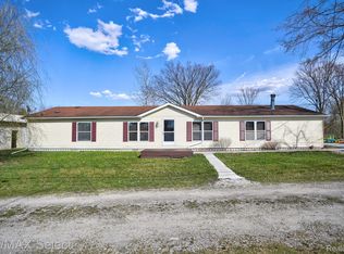 3509 S Genesee Rd, Burton, MI 48519