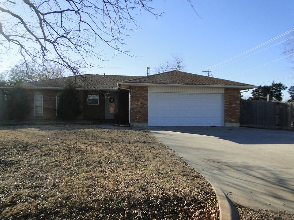 corner lot clean and ready 