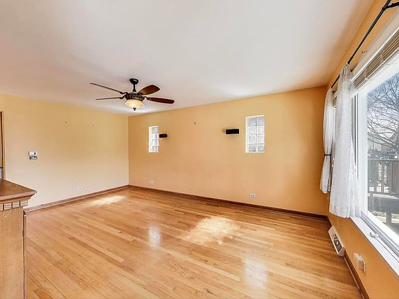 2nd image of 3637 N Oketo Ave