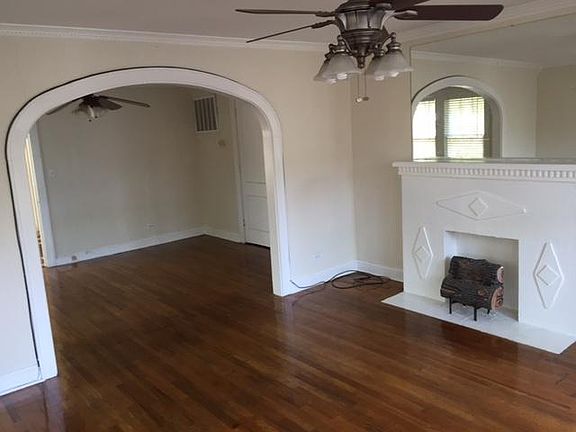 2nd image of 3870 Line Ave APT D