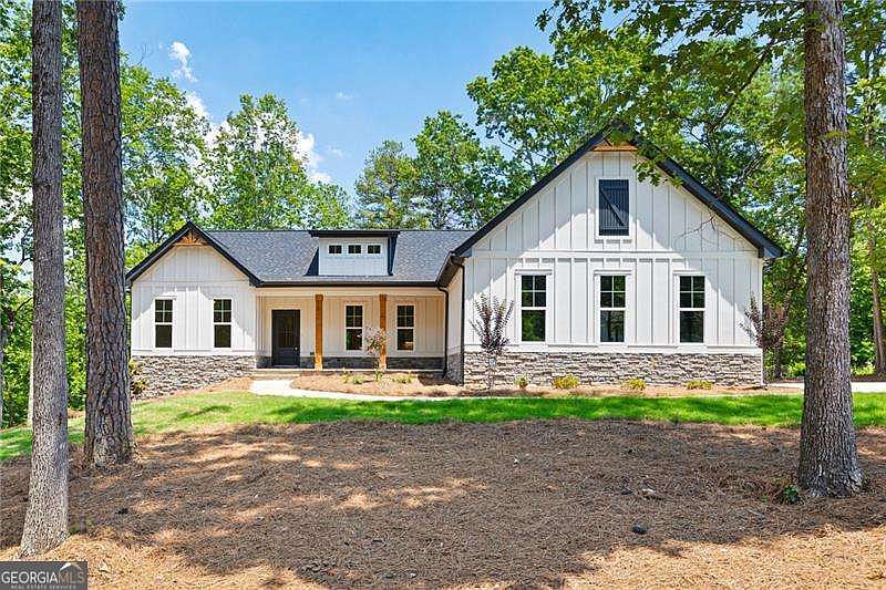 1st image of 114 Folsom Rd NW