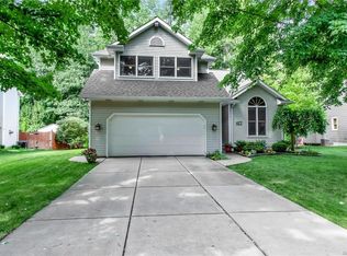 477 Rambling Rd, East Amherst, NY 14051