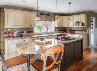 10 Colella Farm Rd, Hopkinton, MA 01748