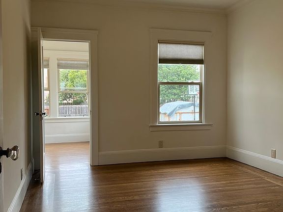 3rd image of 1214 35th Ave