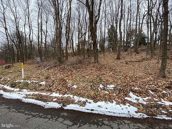 3rd image of 54 Bealls Ln