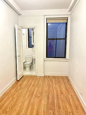 5th image of 215 Madison Ave #9A