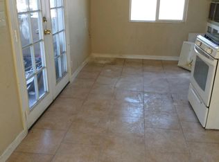 245 N Valley View Dr APT D, Hemet, CA 92543