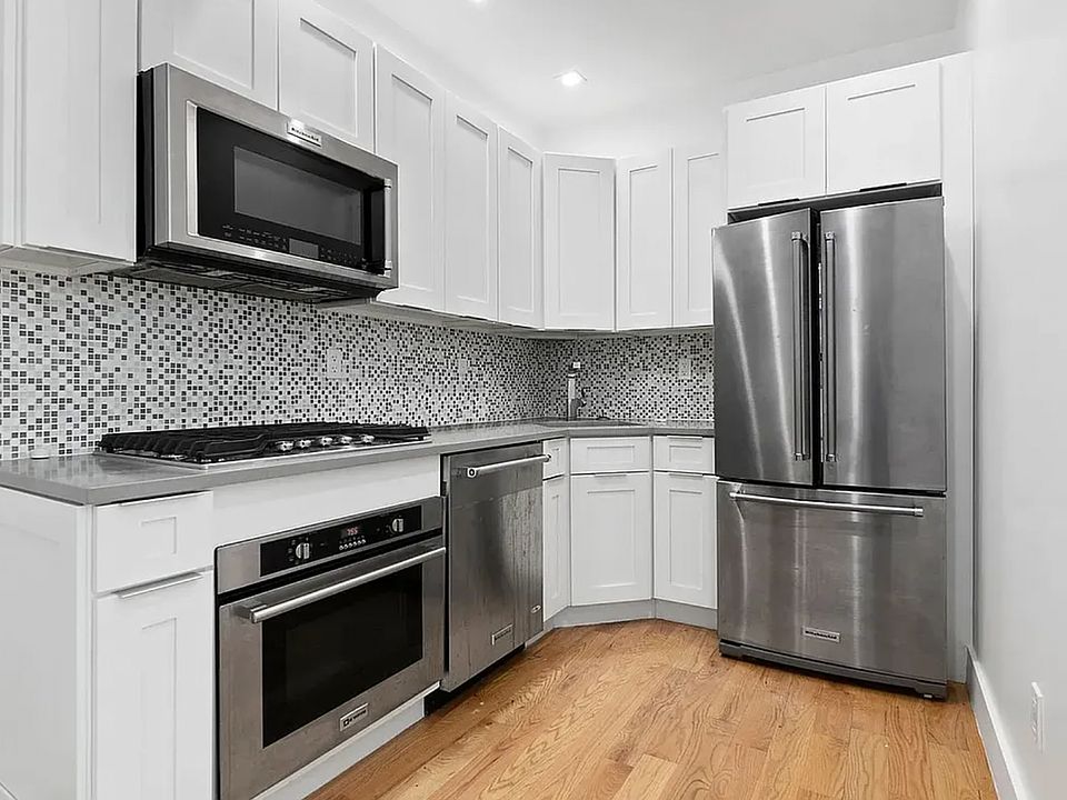 2nd image of 946 Herkimer St #2AA