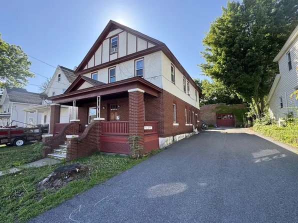 221 3rd St #3, Olyphant, PA 18447