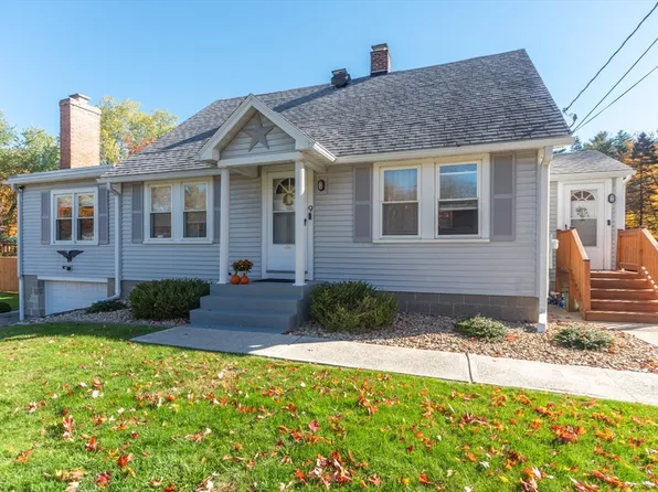 9 Fairview Rd, Lunenburg, MA 01462