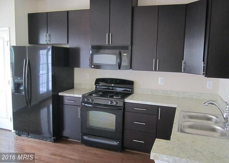 Kitchen (2nd Floor)