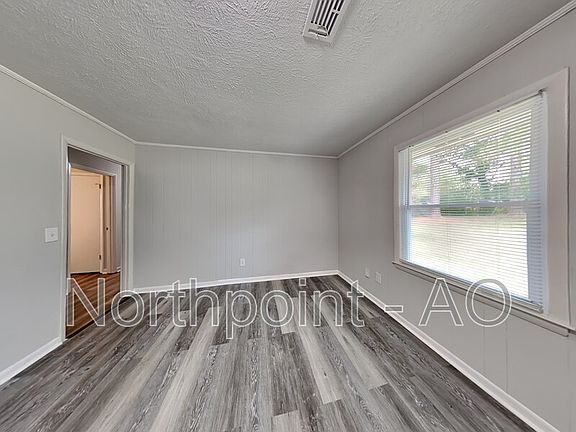 4th image of 763 Sage Ln NW