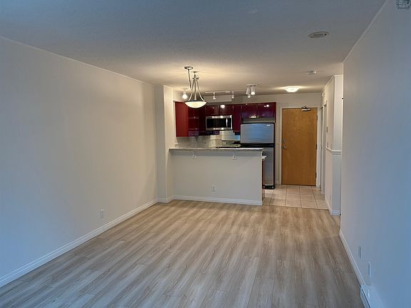 4th image of 1328 W Pender St #1803