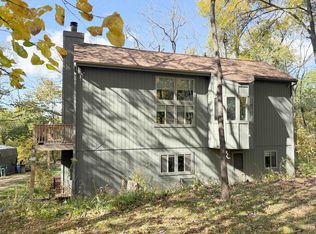 5 Cayuga Trl, Galena, IL 61036
