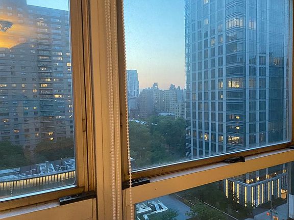 3rd image of 155 W 68th St APT 1207