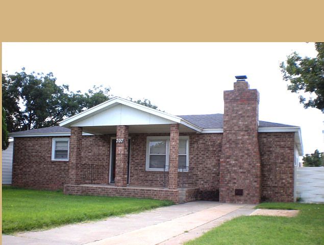 1st image of 707 NW Avenue J