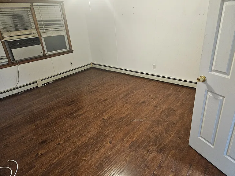 289 Nagel St #2 — Photo 16